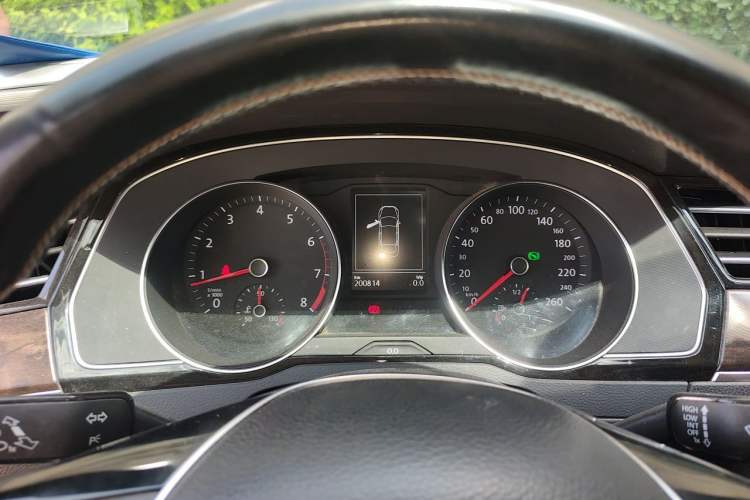 Used Volkswagen Magotan 2017 330TSI DSG Luxury Model Instrument Cluster