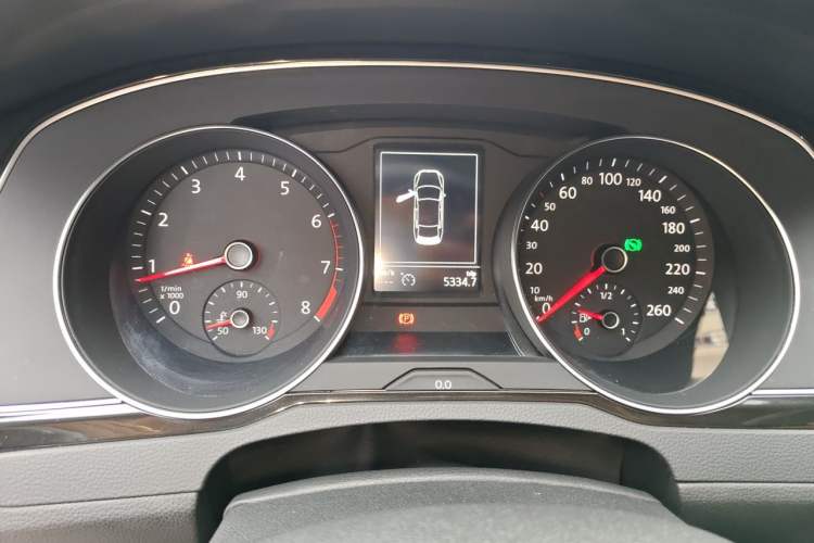 Used Volkswagen Magotan 2017 330TSI DSG Luxury Model Instrument Cluster