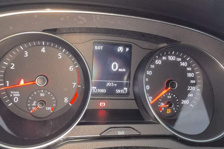 Used Volkswagen Magotan 2017 330TSI DSG Luxury Model Instrument Cluster