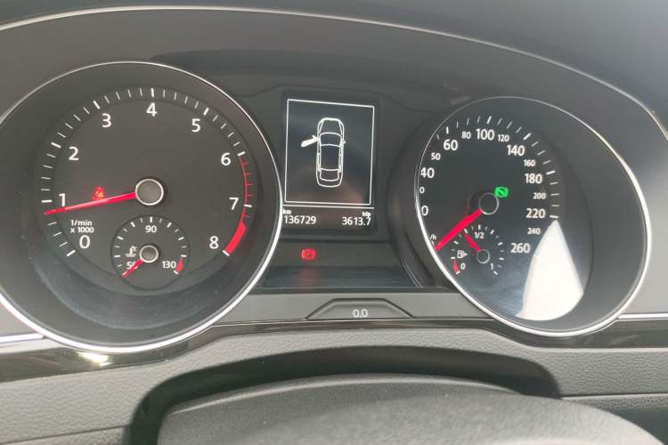 Used Volkswagen Magotan 2017 380TSI DSG Luxury Model Instrument Cluster