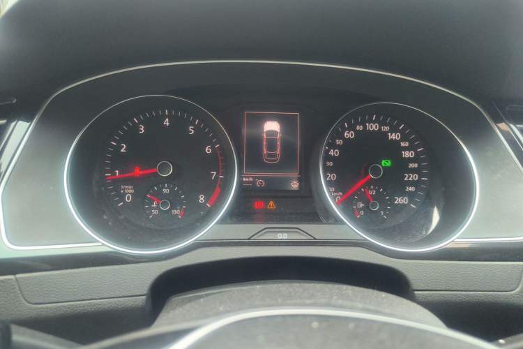 Used Volkswagen Magotan 2017 330TSI DSG Luxury Model Instrument Cluster