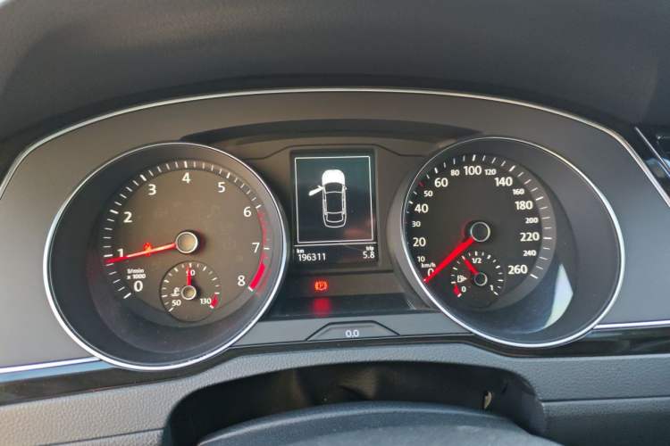 Used Volkswagen Magotan 2017 380TSI DSG Luxury Model Instrument Cluster
