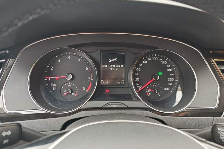 Used Volkswagen Magotan 2017 330TSI DSG Leading Model Instrument Cluster