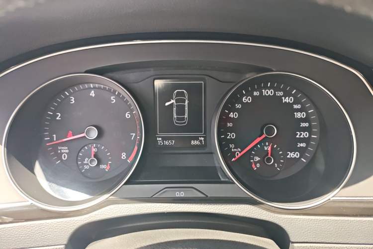 Used Volkswagen Magotan 2017 330TSI DSG Luxury Model Instrument Cluster