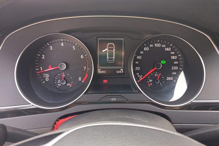 Used Volkswagen Magotan 2017 330TSI DSG Leading Model Instrument Cluster
