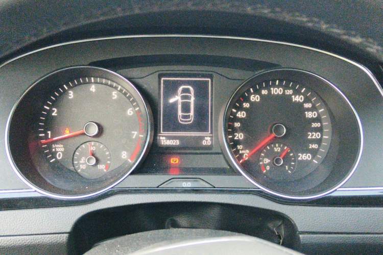 Used Volkswagen Magotan 2017 330TSI DSG Leading Model Instrument Cluster