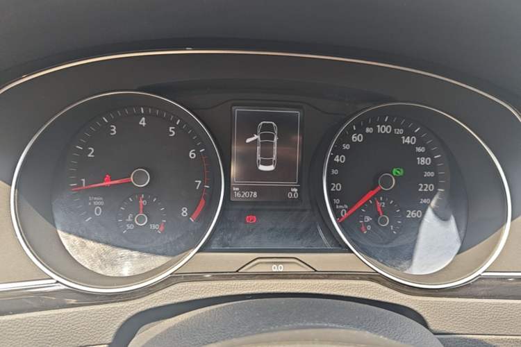 Used Volkswagen Magotan 2017 280TSI DSG Leading Edition Instrument Cluster