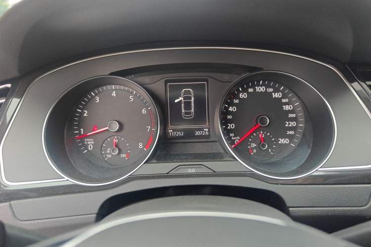 Used Volkswagen Magotan 2017 330TSI DSG Luxury Model Instrument Cluster