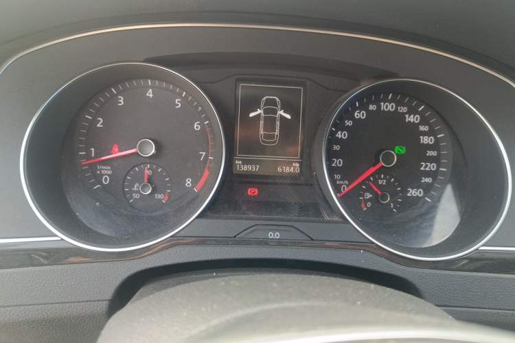 Used Volkswagen Magotan 2017 330TSI DSG Leading Model Instrument Cluster