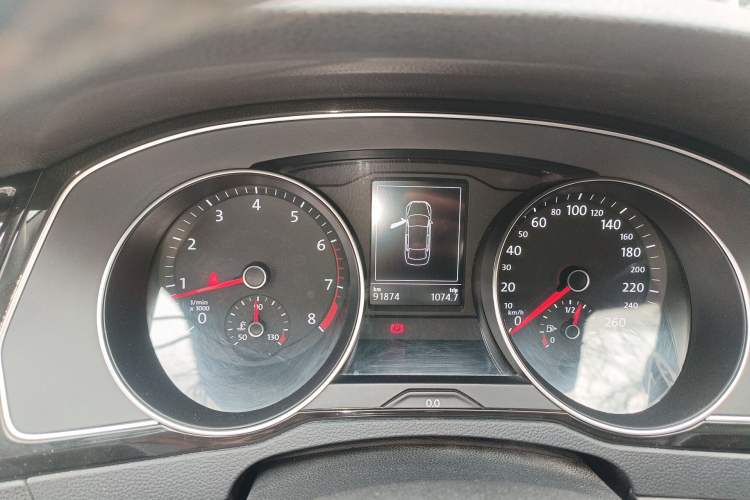 Used Volkswagen Magotan 2017 280TSI DSG Leading Edition Instrument Cluster