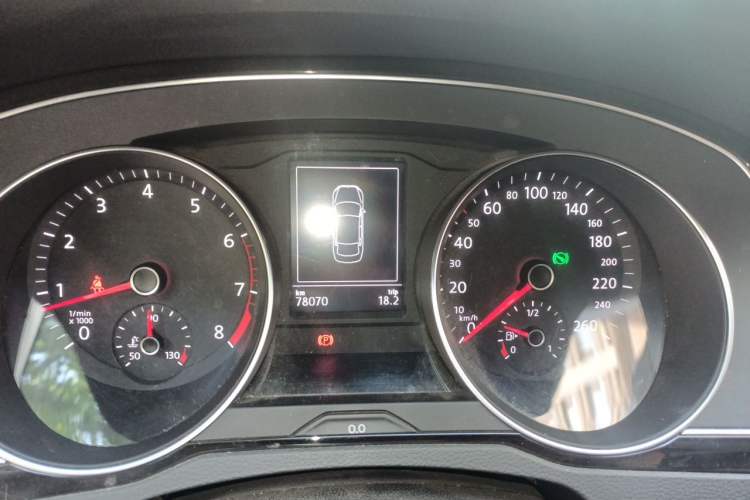 Used Volkswagen Magotan 2017 330TSI DSG Leading Model Instrument Cluster