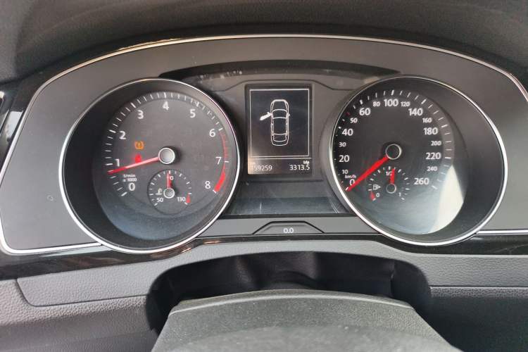 Used Volkswagen Magotan 2017 330TSI DSG Luxury Model Instrument Cluster