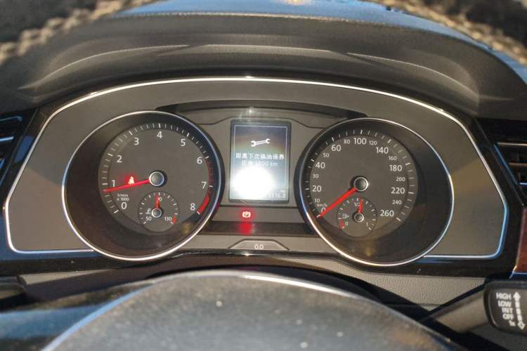 Used Volkswagen Magotan 2017 330TSI DSG Luxury Model Instrument Cluster
