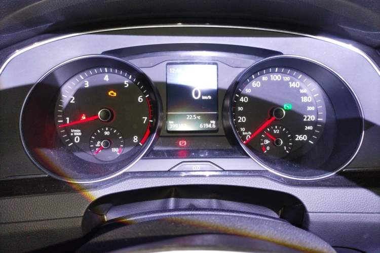 Used Volkswagen Magotan 2017 330TSI DSG Leading Model Instrument Cluster