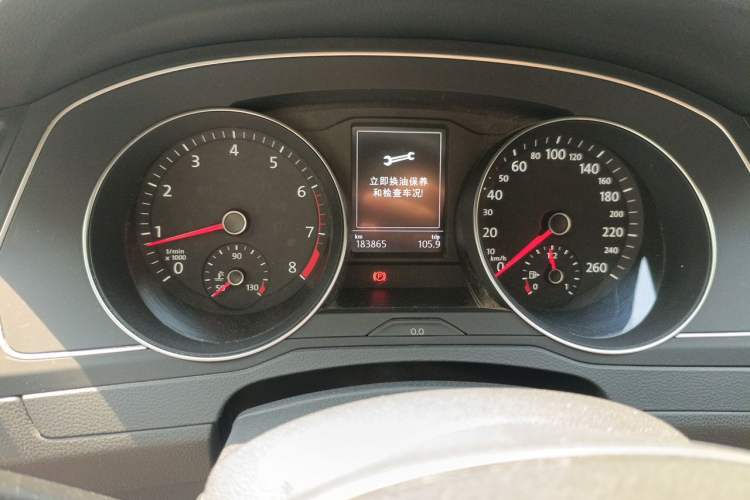 Used Volkswagen Magotan 2017 280TSI DSG Comfort Model Instrument Cluster