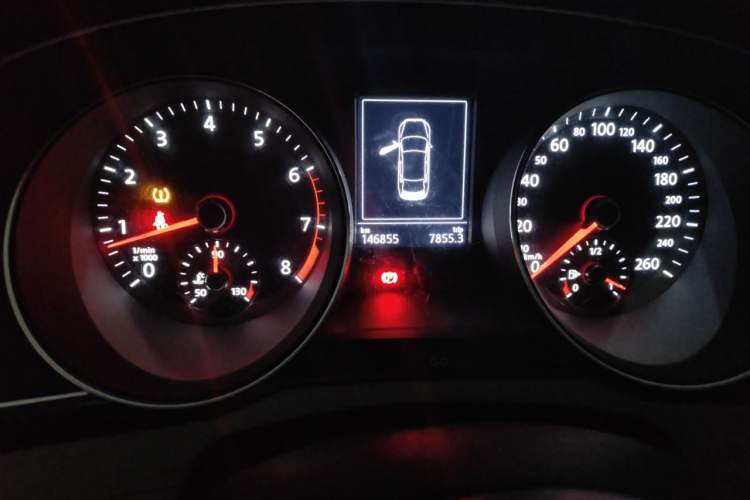 Used Volkswagen Magotan 2017 330TSI DSG Luxury Model Instrument Cluster