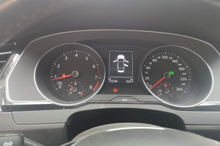 Used Volkswagen Magotan 2017 330TSI DSG Leading Model Instrument Cluster