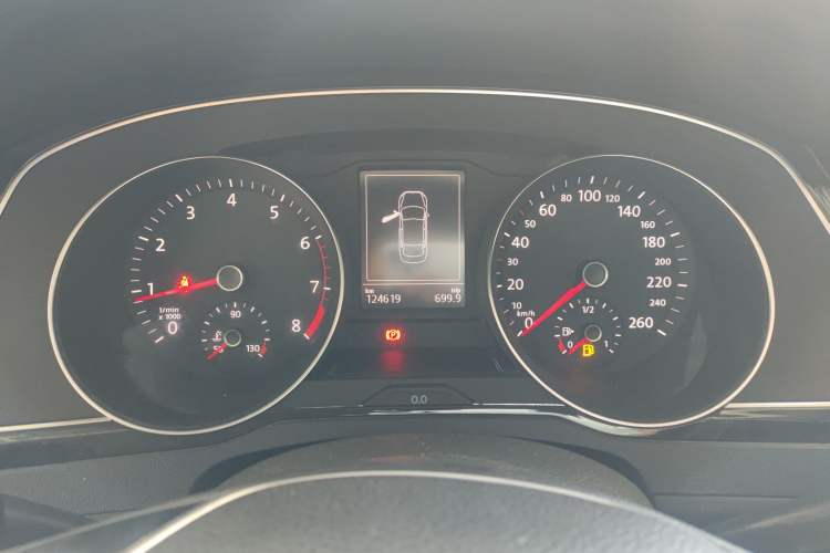 Used Volkswagen Magotan 2017 330TSI DSG Luxury Model Instrument Cluster