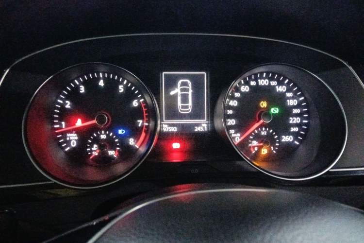 Used Volkswagen Magotan 2017 330TSI DSG Leading Model Instrument Cluster