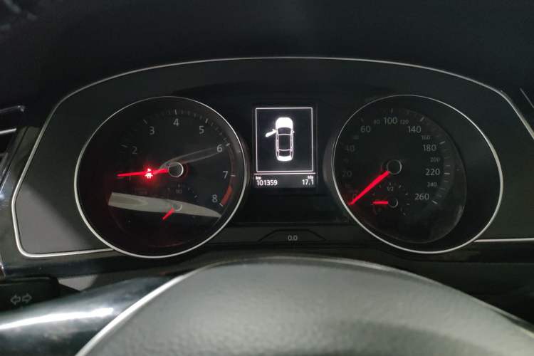 Used Volkswagen Magotan 2017 330TSI DSG Luxury Model Instrument Cluster