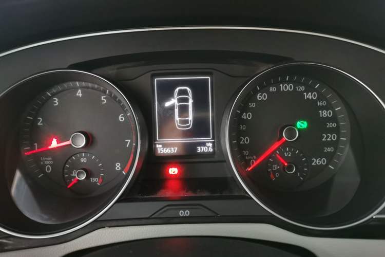 Used Volkswagen Magotan 2017 330TSI DSG Luxury Model Instrument Cluster