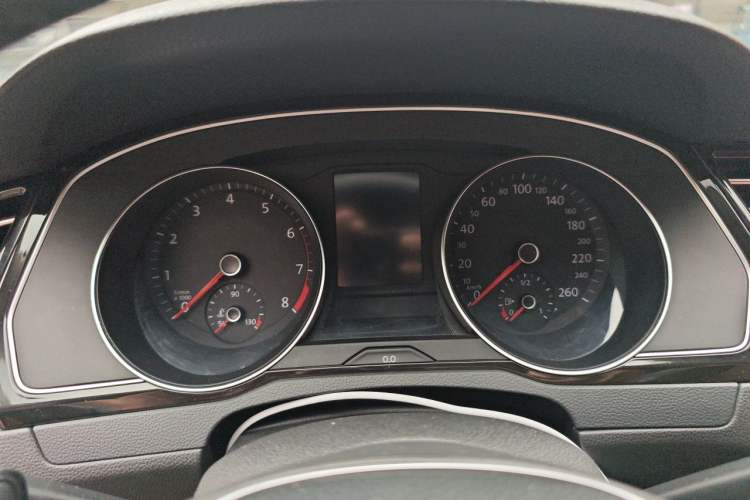 Used Volkswagen Magotan 2017 330TSI DSG Leading Model Instrument Cluster