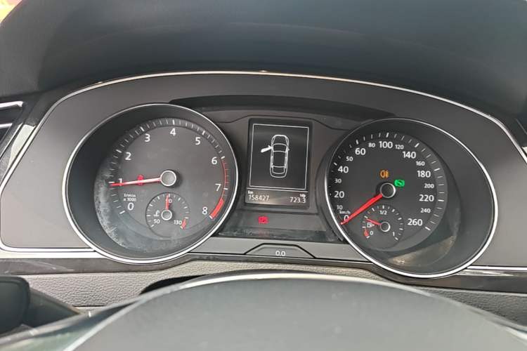 Used Volkswagen Magotan 2017 330TSI DSG Luxury Model Instrument Cluster