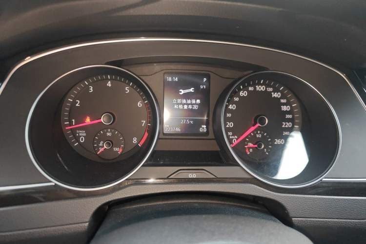 Used Volkswagen Magotan 2017 330TSI DSG Luxury Model Instrument Cluster