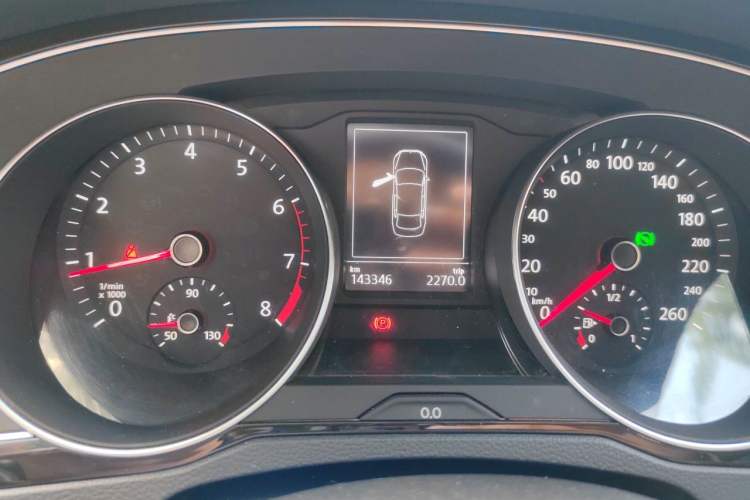 Used Volkswagen Magotan 2017 330TSI DSG Luxury Model Instrument Cluster