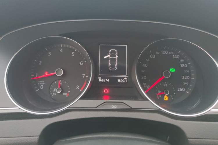 Used Volkswagen Magotan 2017 280TSI DSG Leading Edition Instrument Cluster