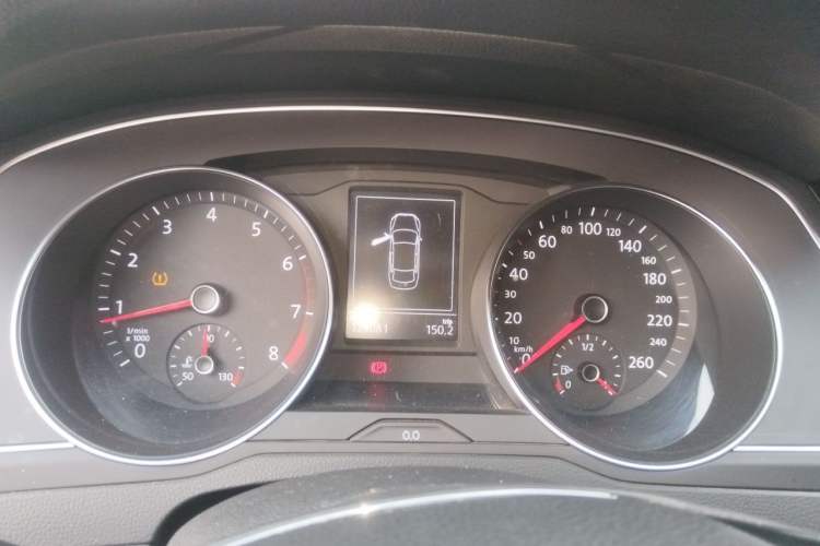 Used Volkswagen Magotan 2017 280TSI DSG Comfort Model Instrument Cluster