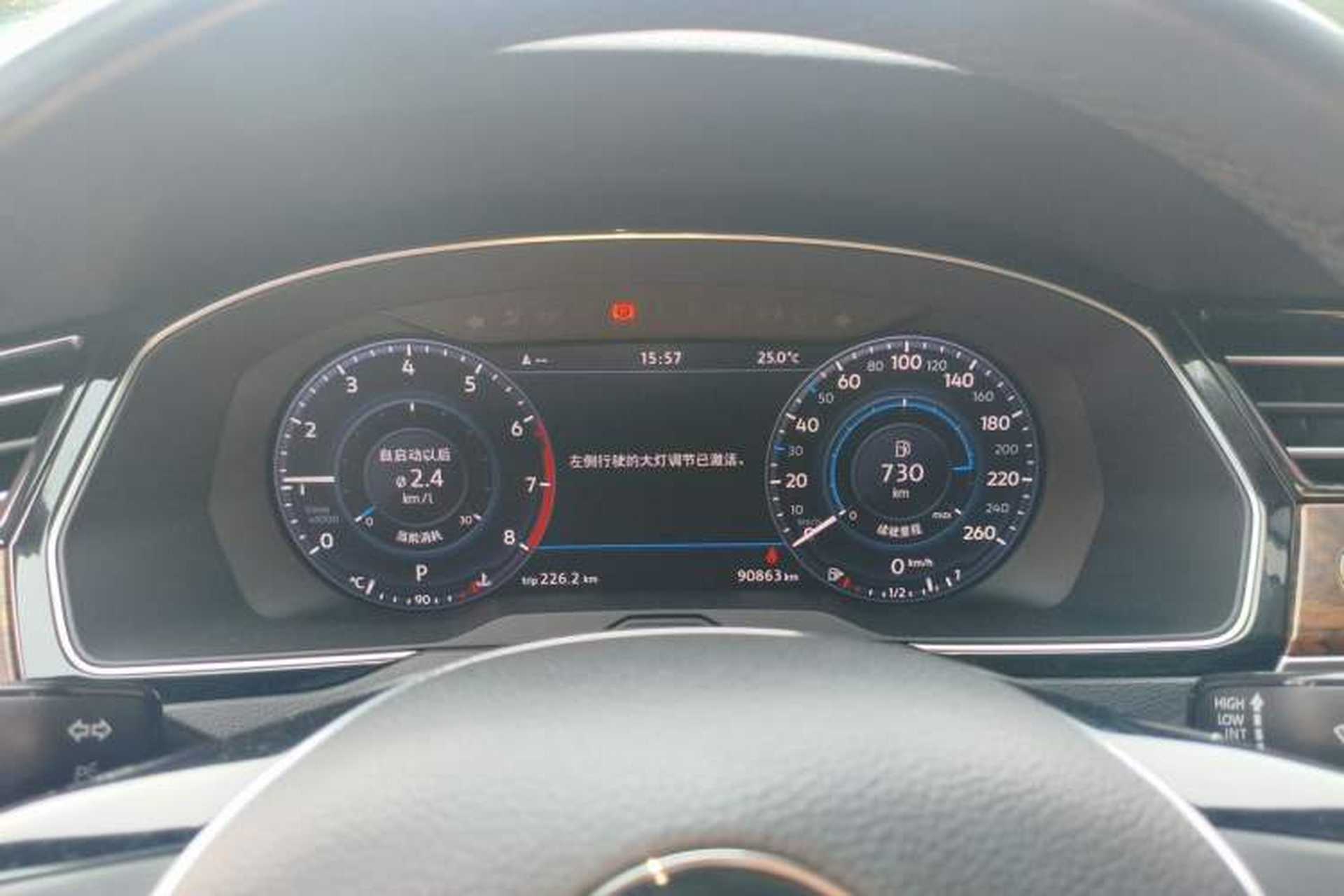 Used Volkswagen Magotan 2017 330TSI DSG Luxury Model Instrument Cluster