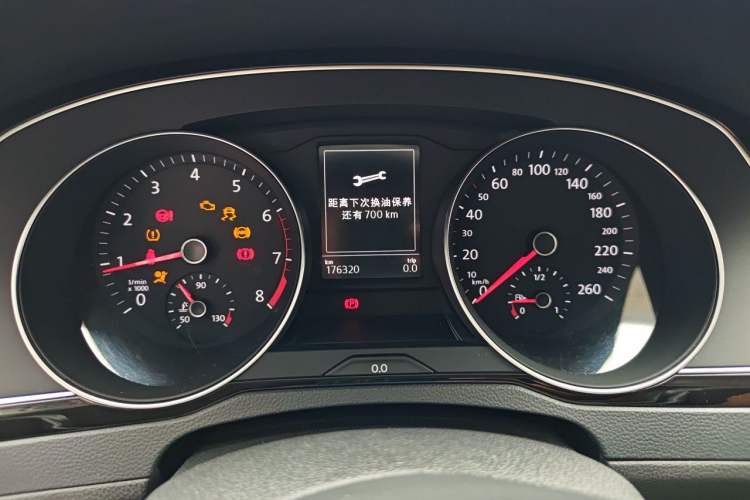 Used Volkswagen Magotan 2017 330TSI DSG Leading Model Instrument Cluster