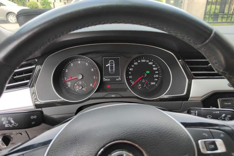 Used Volkswagen Magotan 2017 330TSI DSG Luxury Model Instrument Cluster