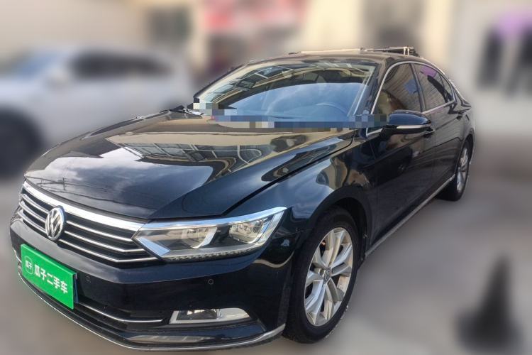 Used Volkswagen Magotan 2017 330TSI DSG Luxury Model Guazi used car, China used car export, Used car for sale, Used cars, Cheapest cars for sale