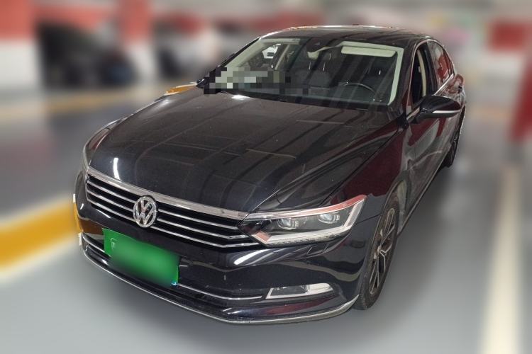 Used Volkswagen Magotan 2017 330TSI DSG Luxury Model Guazi used car, China used car export, Used car for sale, Used cars, Cheapest cars for sale
