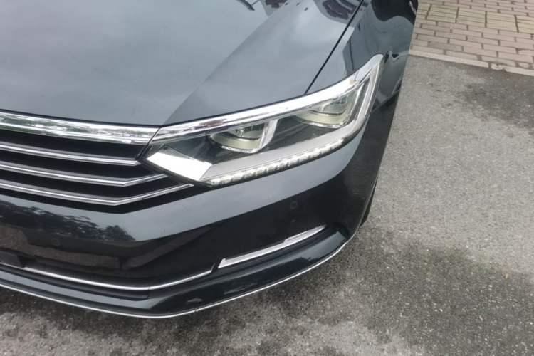 Used Volkswagen Magotan 2017 330TSI DSG Luxury Model Left Front Headlight