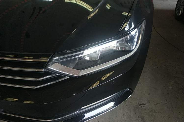 Used Volkswagen Magotan 2017 330TSI DSG Leading Model Left Front Headlight
