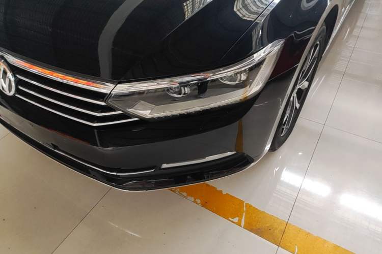 Used Volkswagen Magotan 2017 330TSI DSG Luxury Model Left Front Headlight