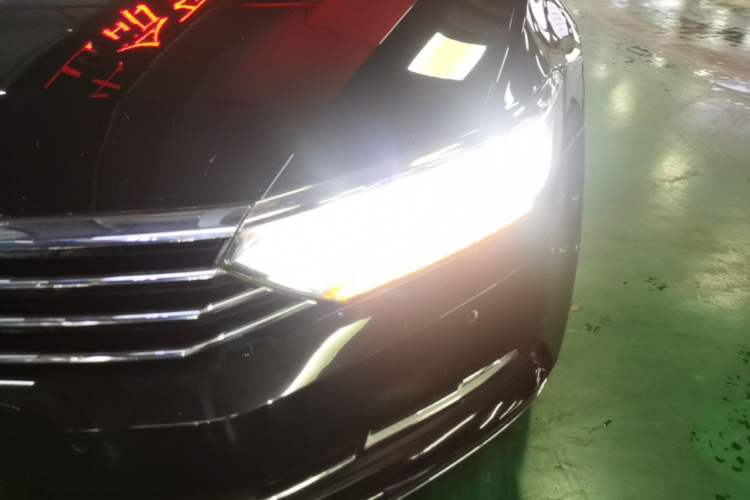 Used Volkswagen Magotan 2017 330TSI DSG Luxury Model Left Front Headlight