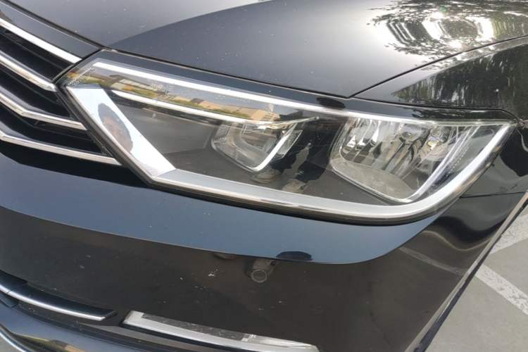 Used Volkswagen Magotan 2017 330TSI DSG Comfort Model Left Front Headlight