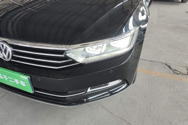 Used Volkswagen Magotan 2017 330TSI DSG Luxury Model Left Front Headlight