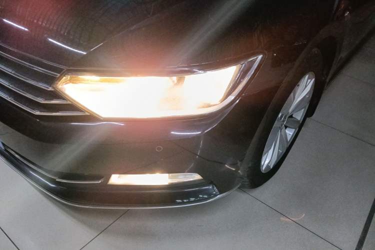 Used Volkswagen Magotan 2017 330TSI DSG Leading Model Left Front Headlight