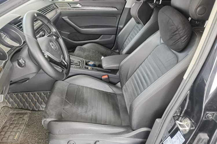 Used Volkswagen Magotan 2017 330TSI DSG Luxury Model Left Front Seat
