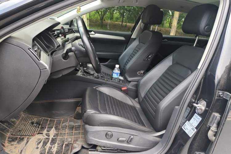 Used Volkswagen Magotan 2017 330TSI DSG Leading Model Left Front Seat