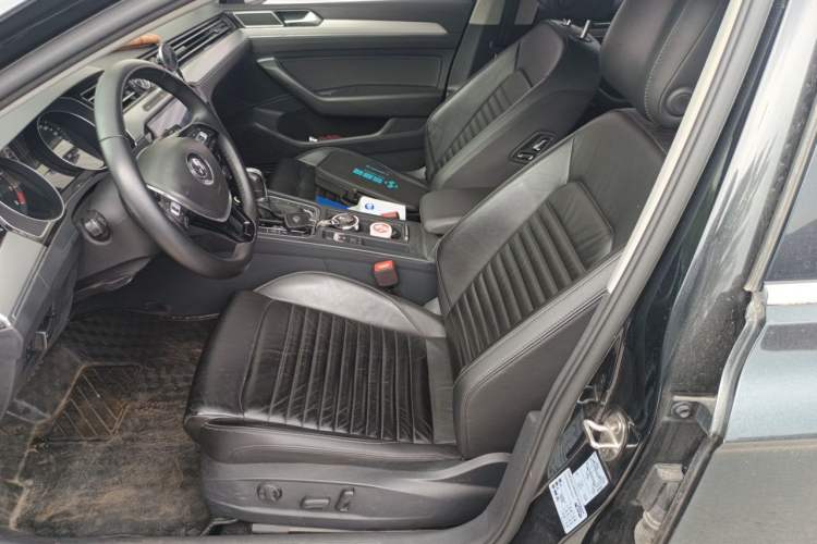 Used Volkswagen Magotan 2017 330TSI DSG Luxury Model Left Front Seat