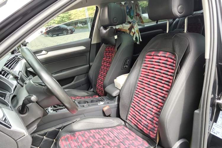 Used Volkswagen Magotan 2017 330TSI DSG Leading Model Left Front Seat