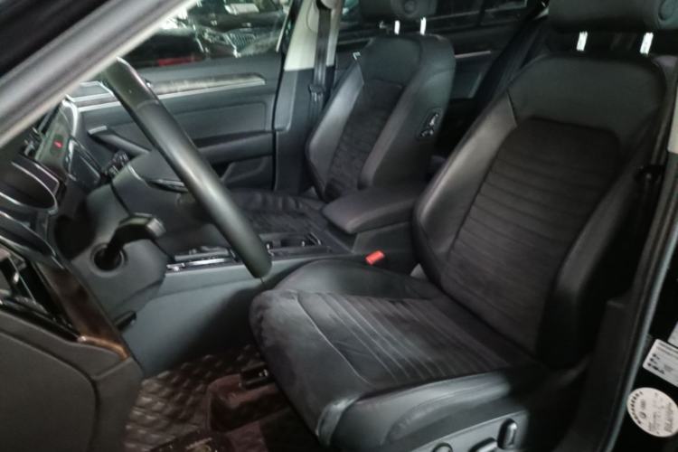 Used Volkswagen Magotan 2017 330TSI DSG Luxury Model Left Front Seat