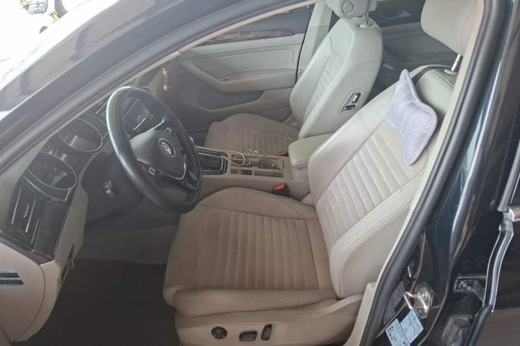 Used Volkswagen Magotan 2017 380TSI DSG Luxury Model Left Front Seat