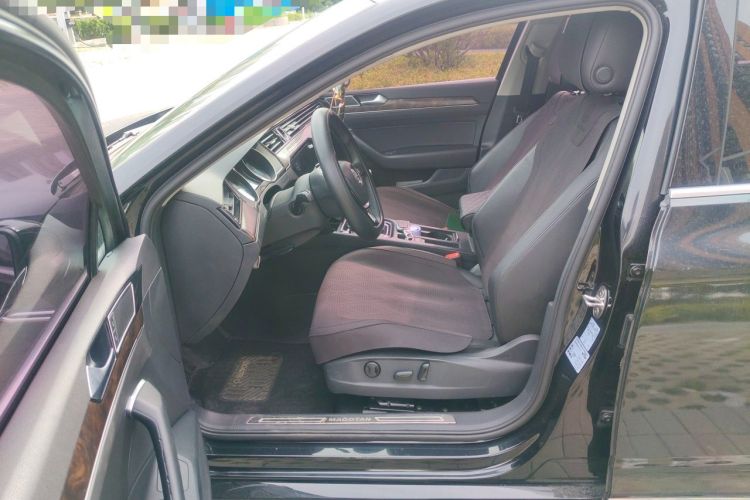 Used Volkswagen Magotan 2017 330TSI DSG Luxury Model Left Front Seat